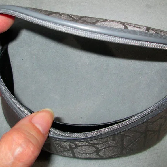 NWOT Calvin Klein Rare Gold Frame Sunglasses ~ CK ๐ - Picture 14 of 16